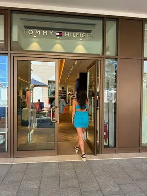 Izzabelle1 OnlyFans Leaked Free Thumbnail Picture - #x8V9yEK8N2