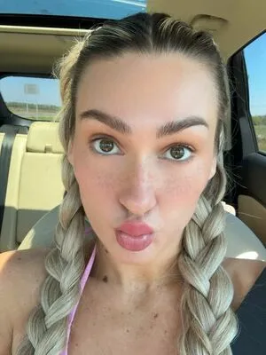 Izzi Dame OnlyFans Leaked Free Thumbnail Picture - #3t9LH7is8o