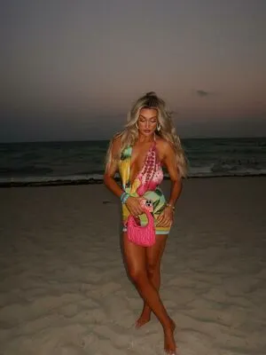 Izzi Dame OnlyFans Leaked Free Thumbnail Picture - #4Gjhb5rs4J