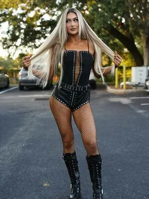 Izzi Dame OnlyFans Leaked Free Thumbnail Picture - #4naRA5VDv8