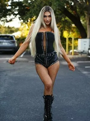 Izzi Dame OnlyFans Leaked Free Thumbnail Picture - #79kVcYEIfV