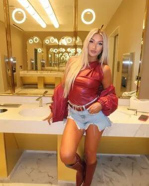 Izzi Dame OnlyFans Leaked Free Thumbnail Picture - #Bpp7CEcDVw