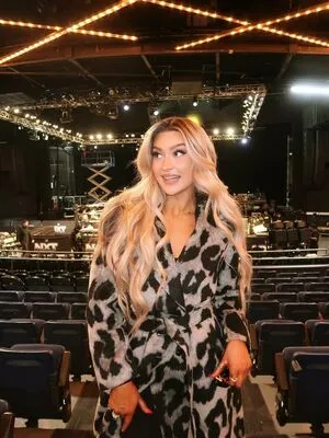 Izzi Dame OnlyFans Leaked Free Thumbnail Picture - #SrVWtxsW1S