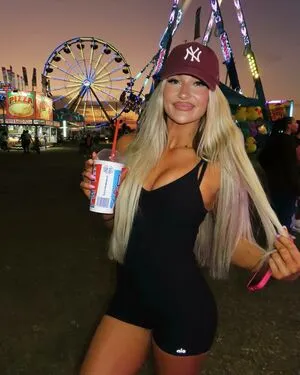Izzi Dame OnlyFans Leaked Free Thumbnail Picture - #Trz6o5JyLF