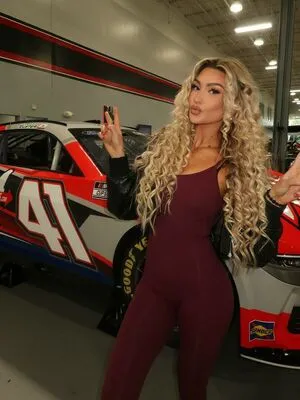 Izzi Dame OnlyFans Leaked Free Thumbnail Picture - #UFS05fm4lS