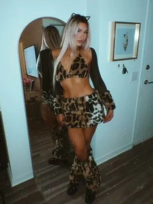 Izzi Dame OnlyFans Leaked Free Thumbnail Picture - #WK2McX3o2X