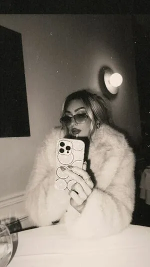 Izzi Dame OnlyFans Leaked Free Thumbnail Picture - #Xl3asMAcIW