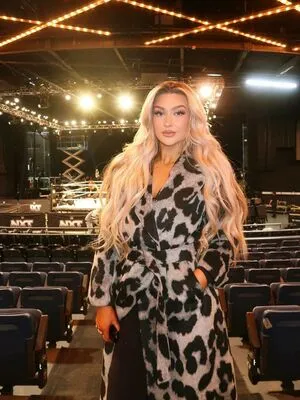 Izzi Dame OnlyFans Leaked Free Thumbnail Picture - #YvnDtFVRpD