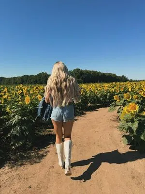 Izzi Dame OnlyFans Leaked Free Thumbnail Picture - #bfo2ckw7r1