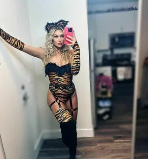 Izzi Dame OnlyFans Leaked Free Thumbnail Picture - #cZvIbH2WIh