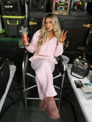 Izzi Dame OnlyFans Leaked Free Thumbnail Picture - #f63l8JerAY