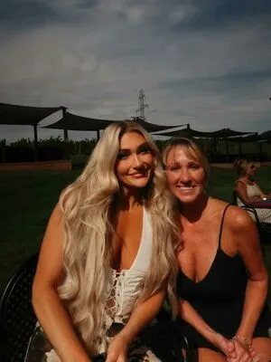 Izzi Dame OnlyFans Leaked Free Thumbnail Picture - #hSNQdyDH45