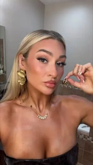 Izzi Dame OnlyFans Leaked Free Thumbnail Picture - #mjUBxpcnbd