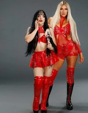 Izzi Dame OnlyFans Leaked Free Thumbnail Picture - #p775o9MJU1