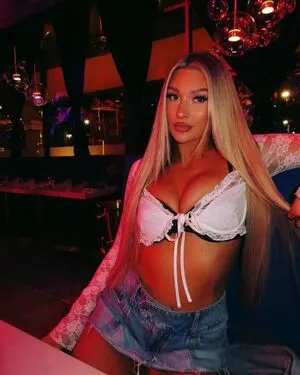Izzi Dame OnlyFans Leaked Free Thumbnail Picture - #um25Q2c6P2