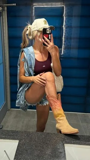 Izzi Dame OnlyFans Leaked Free Thumbnail Picture - #uzjZCygQmv