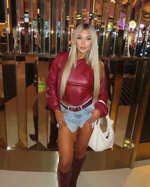 Izzi Dame OnlyFans Leaked Free Thumbnail Picture - #vFKBIfV1R8