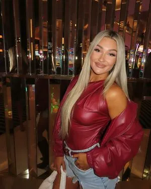 Izzi Dame OnlyFans Leaked Free Thumbnail Picture - #zsZ429oeXT