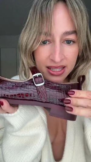 Izzipoopi OnlyFans Leaked Free Thumbnail Picture - #0lykXmBBOB