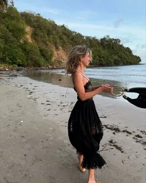 Izzipoopi OnlyFans Leaked Free Thumbnail Picture - #5lulR8oZD2