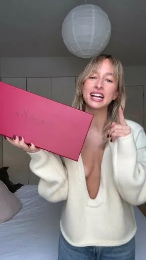Izzipoopi OnlyFans Leaked Free Thumbnail Picture - #yY1bdcpdnK