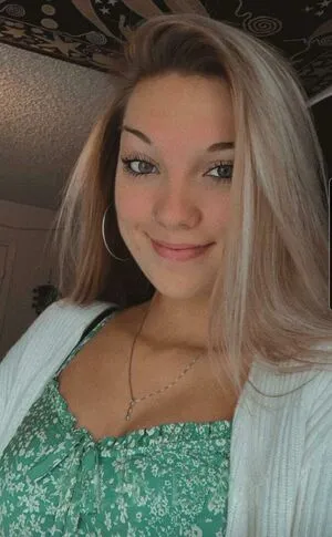 Izziyo14 OnlyFans Leaked Free Thumbnail Picture - #N2BscdwthS