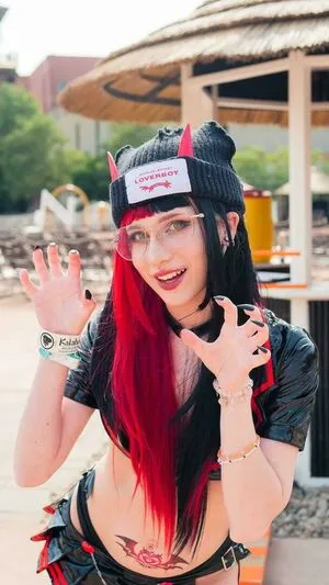 Izzy 1014 Cosplay OnlyFans Leaked Free Thumbnail Picture - #NBFaK04Oms