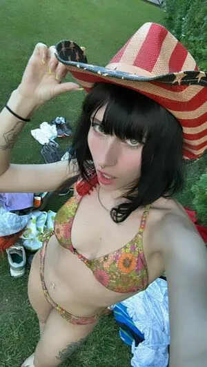 Izzy 1014 Cosplay OnlyFans Leaked Free Thumbnail Picture - #YTG7HApkA4