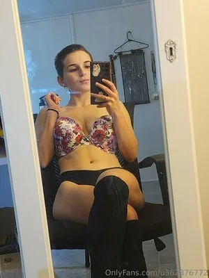 Izzy OnlyFans Leaked Free Thumbnail Picture - #lBSIHyazeG