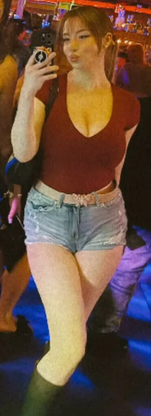 Izzy G OnlyFans Leaked Free Thumbnail Picture - #PpPRIra7br