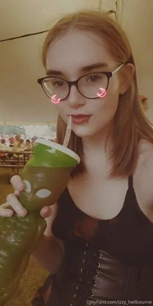 Izzy Hellbourne OnlyFans Leaked Free Thumbnail Picture - #0BNdQXYeye