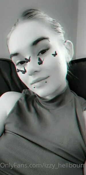 Izzy Hellbourne OnlyFans Leaked Free Thumbnail Picture - #3rHx627xOE