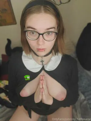 Izzy Hellbourne OnlyFans Leaked Free Thumbnail Picture - #3sSXUJ7Rxr