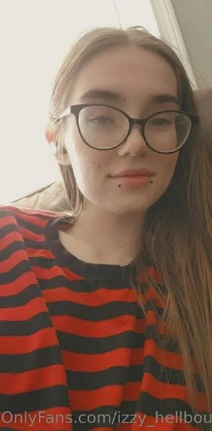 Izzy Hellbourne OnlyFans Leaked Free Thumbnail Picture - #Zcpl2ZHoJr