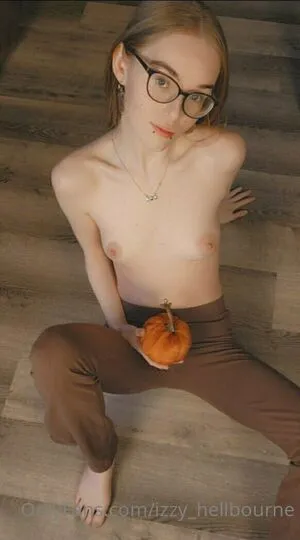 Izzy Hellbourne OnlyFans Leaked Free Thumbnail Picture - #iqflZuc5Bb
