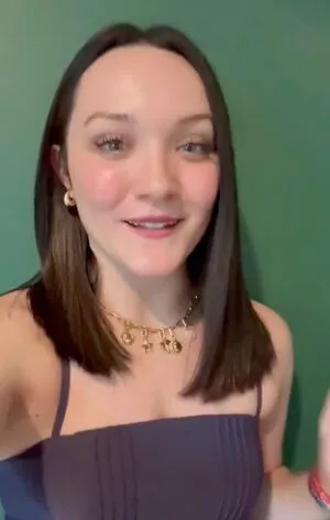 Izzy Moreno OnlyFans Leaked Free Thumbnail Picture - #OBShobbdTC