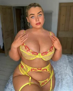 Izzy Nicholls OnlyFans Leaked Free Thumbnail Picture - #5AGc5yYH4U