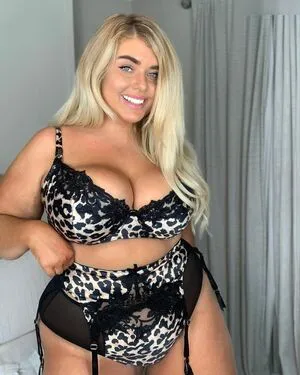 Izzy Nicholls OnlyFans Leaked Free Thumbnail Picture - #B1CPwQhPlA