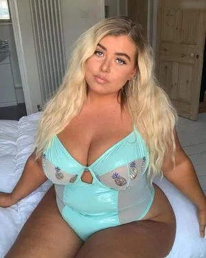 Izzy Nicholls OnlyFans Leaked Free Thumbnail Picture - #V3Sa2OmevG