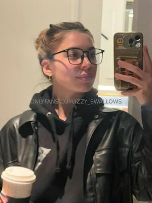 Izzy Swallows OnlyFans Leaked Free Thumbnail Picture - #nSUelMzF8S