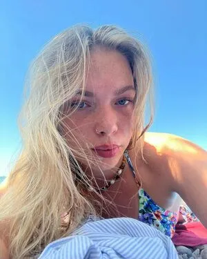 Izzy Swin OnlyFans Leaked Free Thumbnail Picture - #64pXabEBbw