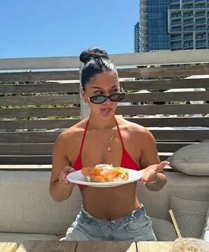 Izzyflannery OnlyFans Leaked Free Thumbnail Picture - #JRhueT3RcX