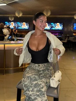 Izzyflannery OnlyFans Leaked Free Thumbnail Picture - #KjhxviJiTf