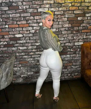 Izzypaigee OnlyFans Leaked Free Thumbnail Picture - #lr6Ayj4bBI
