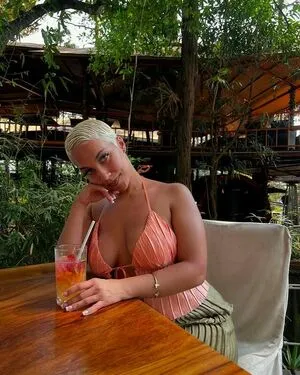 Izzypaigeee OnlyFans Leaked Free Thumbnail Picture - #t30km7Tw20