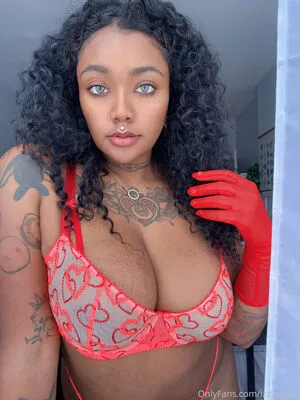 Izzysaeko OnlyFans Leaked Free Thumbnail Picture - #9mHUMulywI