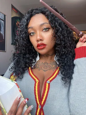 Izzysaeko OnlyFans Leaked Free Thumbnail Picture - #IYuie3Nuif