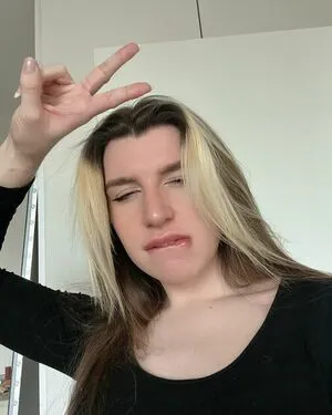 Izzywinterz OnlyFans Leaked Free Thumbnail Picture - #J8g0itoBTQ