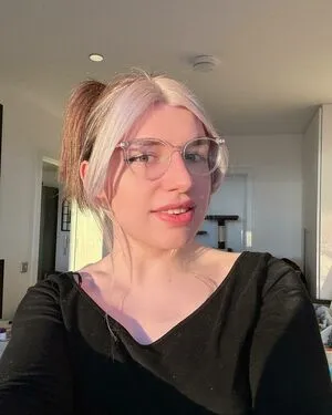 Izzywinterz OnlyFans Leaked Free Thumbnail Picture - #SXsaPunsDv