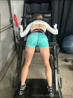 J3nyfrmtheblock OnlyFans Leaked Free Thumbnail Picture - #AdMwOndP5w